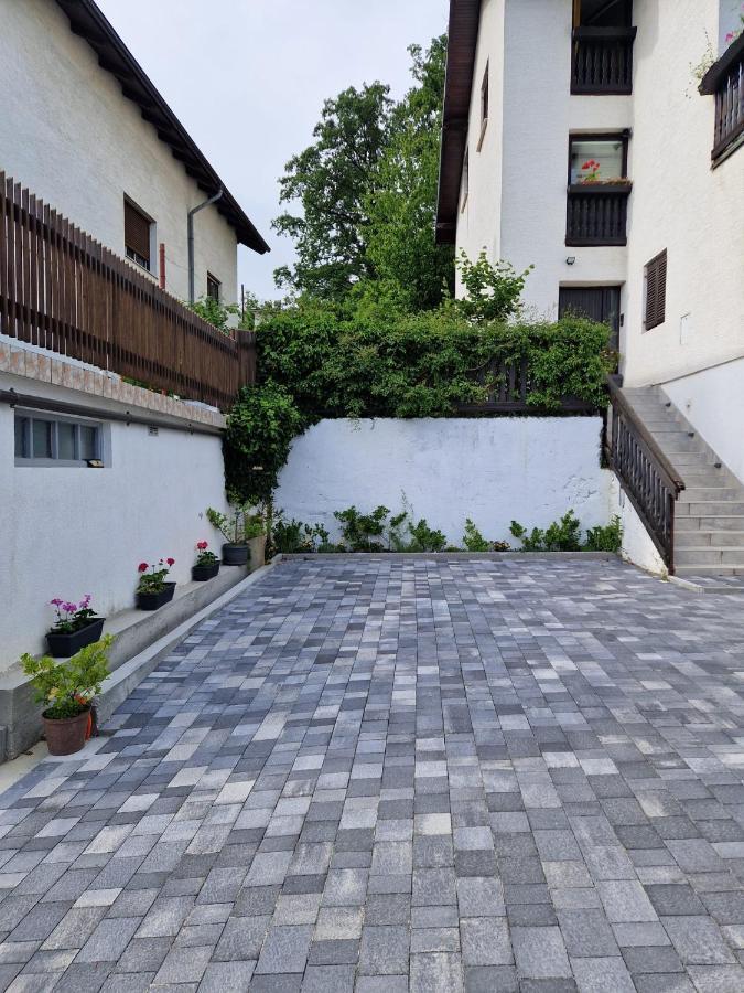 Hill - Maksimir Rebro *